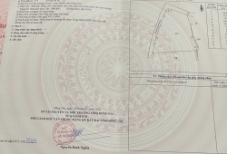 Cần bán 1984,8m2 đất phủ hồng full diện tích, mặt tiền Hoàng Thanh Lệ, xã Cẩm Đường. Phí 2%.