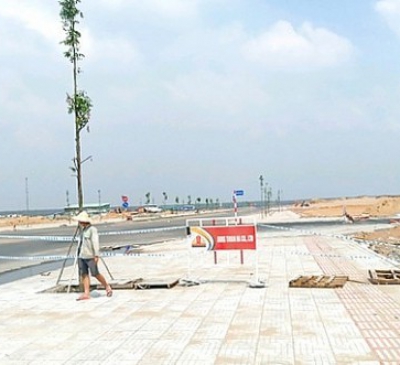 Khắc phục tình trạng sụt lún vỉa hè khu tái định cư Lộc An – Bình Sơn
