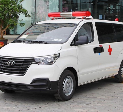 Xe cứu thương vận chuyển F0 hoặc F1 không được bật còi hụ ở gần khu vực dân cư