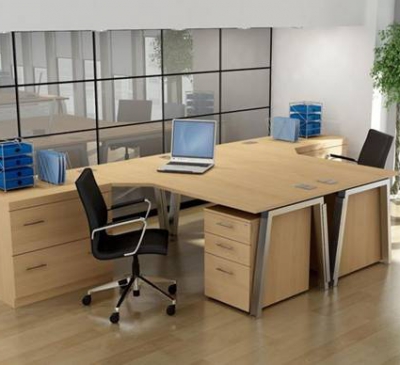 Thủ thuật hóa giải bàn làm việc đối diện cửa ra vào