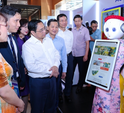 Thủ tướng Phạm Minh Chính: Mọi chính sách, hoạt động chuyển đổi số phải hướng đến người dân