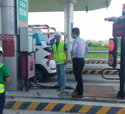 Tài xế bức xúc vì không được hủy thẻ thu phí tự động