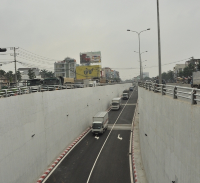 Xây dựng hạ tầng giao thông, giải tỏa kẹt xe