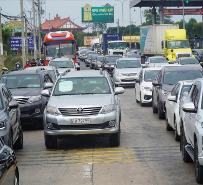 Quá tải các tuyến giao thông phục vụ dự án sân bay Long Thành