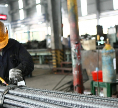 Nhiều công trình có thể vỡ tiến độ vì thép tăng giá