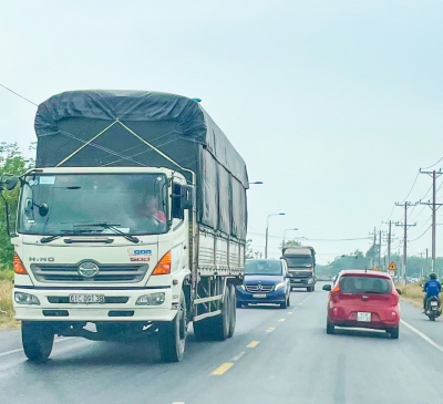 Cần sớm mở rộng tỉnh lộ 769