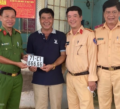 Cấp biển số theo mã định danh của chủ xe từ ngày 15/8