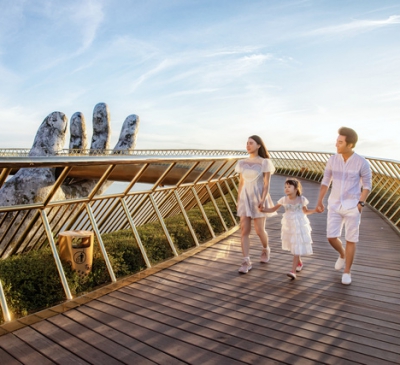 Để ngành dịch vụ có thể 