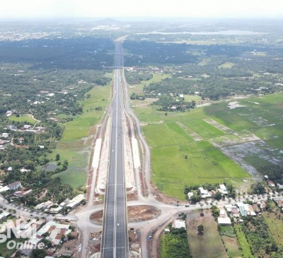 Rà soát việc kết nối với các tuyến đường bộ cao tốc