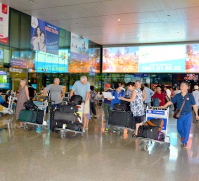 “Giải cứu” Cảng hàng không quốc tế Tân Sơn Nhất