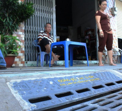 Hóa giải khi trước nhà, gần nhà có hố rác, nắp cống