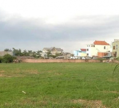 Thu tiền sử dụng đất giao không đúng thẩm quyền?