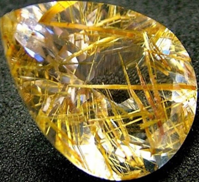 Ý nghĩa phong thủy và công dụng của đá thạch anh tóc vàng