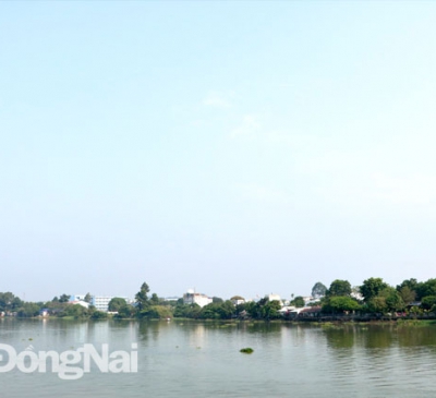 Đẩy nhanh tiến độ triển khai dự án xây dựng đường, công viên và kè ven sông Đồng Nai