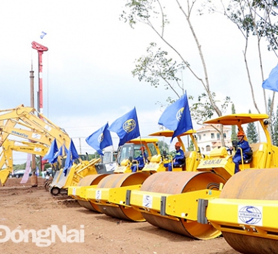 Người dân phấn khởi mong chờ cao tốc Phan Thiết - Dầu Giây hoàn thành