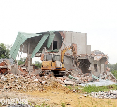 Có nên áp dụng biện pháp cắt điện, nước để xử phạt hành chính?