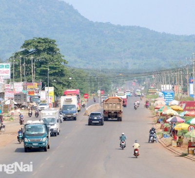 Cửa ngõ phía Đông Bắc vẫn hẹp