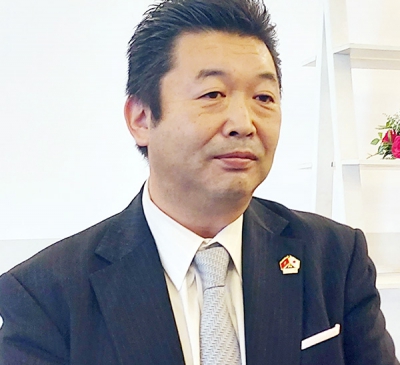 Ông Masahiro Ariga; 