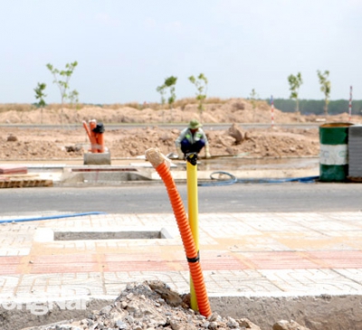 Đẩy nhanh tiến độ đấu nối, cung cấp điện, nước, dịch vụ viễn thông