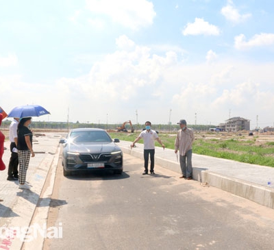 Sớm mở rộng các tuyến đường hẹp tại khu tái định cư Lộc An - Bình Sơn