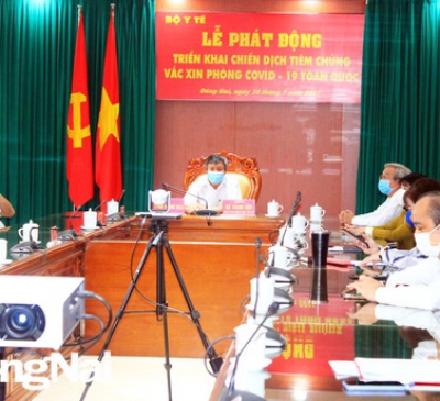 Phát động Chiến dịch tiêm vaccine phòng Covid-19