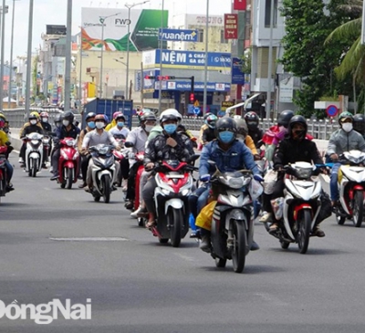 Đồng Nai tạm ngưng đưa công nhân lao động về quê