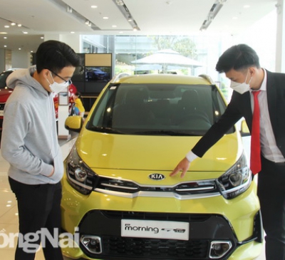 Giảm 50% lệ phí trước bạ đối với ô tô sản xuất, lắp ráp trong nước