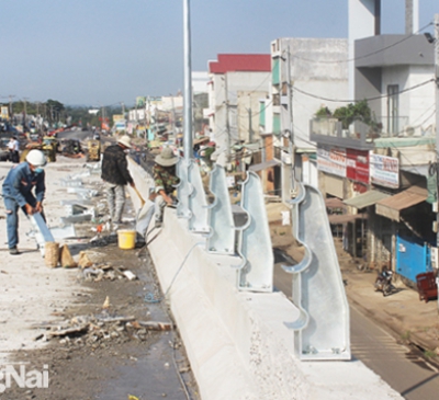 Đẩy mạnh thi công cầu vượt Dầu Giây