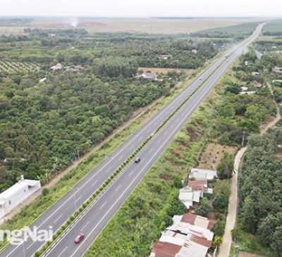 Tiếp tục ưu tiên đầu tư phát triển hạ tầng giao thông