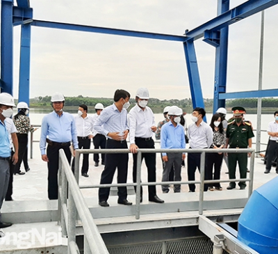 Khẩn trương xây dựng hệ thống đường ống cấp nước sạch từ Hồ Cầu Mới cho người dân