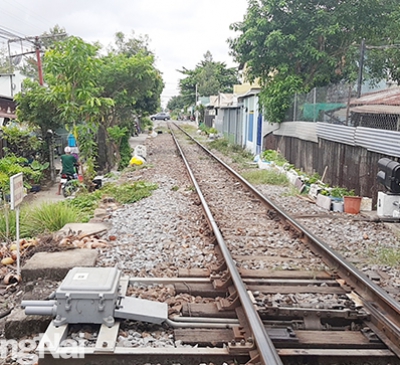 Phối hợp bảo vệ hành lang an toàn đường sắt