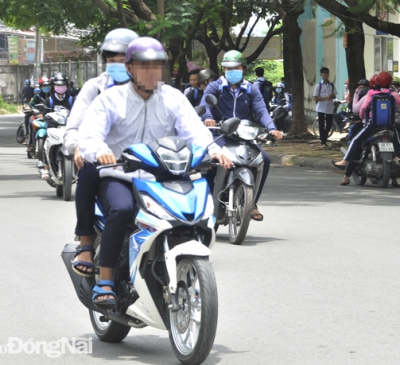 Đề xuất giảm tuổi cấp bằng lái xe máy