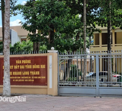 Bắt Trưởng phòng Tài nguyên - môi trường huyện Long Thành