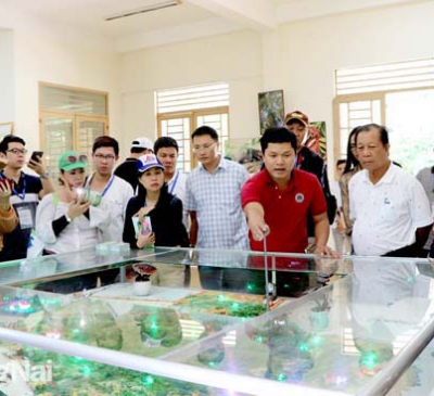 Phát triển du lịch cho vùng Đông Nam bộ