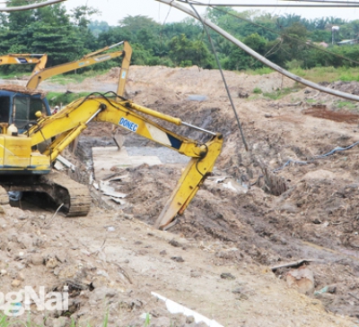 Giải ngân vốn đầu tư công: Bài toán 'có tiền không tiêu được'