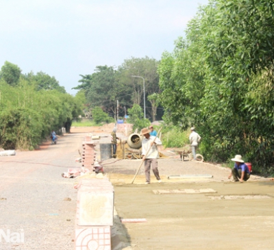 Cần nâng cấp, đầu tư nhiều tuyến đường