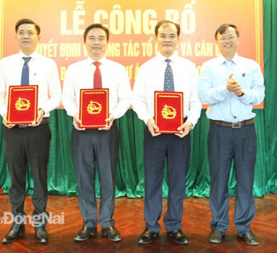 Công bố quyết định về công tác tổ chức và cán bộ đối với các ban quản lý dự án trực thuộc tỉnh