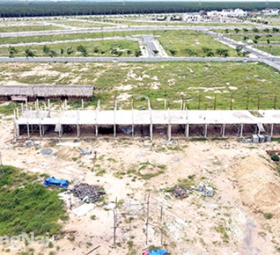 Thanh lý hợp đồng 5 gói thầu chậm tiến độ