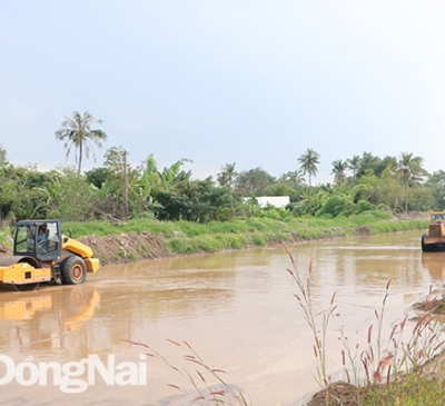 Giải ngân vốn đầu tư công: Có khởi sắc nhưng chưa hết khó khăn