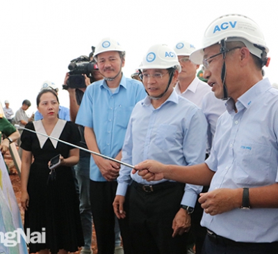 Bộ trưởng Bộ GT-VT Nguyễn Văn Thắng kiểm tra thực tế dự án Sân bay Long Thành