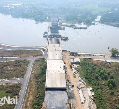 Tiếp tục thúc tiến độ các dự án trọng điểm