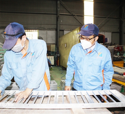 Tháo gỡ khó khăn cho thương mại xuyên biên giới