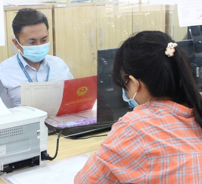 Hỗ trợ người dân làm giấy tờ đất đai
