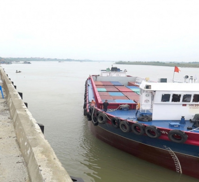 Đường thủy tăng kết nối, tận dụng lợi thế vận tải giá rẻ