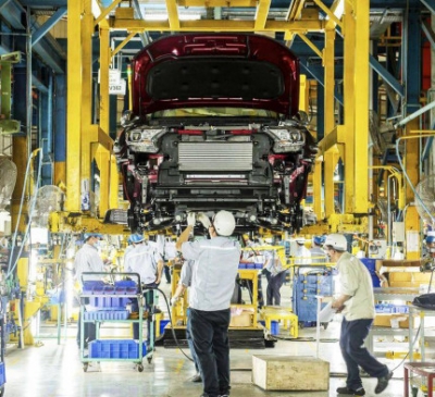 Việt Nam sẽ dừng sản xuất, nhập khẩu xe động cơ đốt trong