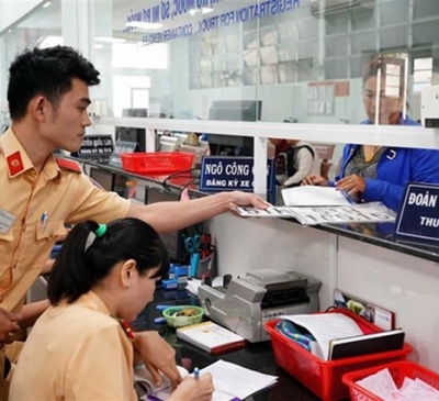 4 trường hợp được miễn lệ phí đăng ký xe cơ giới từ 22/10/2023