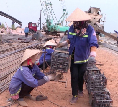 Tái khởi động các công trình sau tết