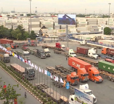 Xuất khẩu khởi sắc làm mờ “bóng ma” Covid-19