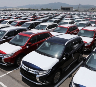 Việt Nam giảm nhập khẩu ô tô