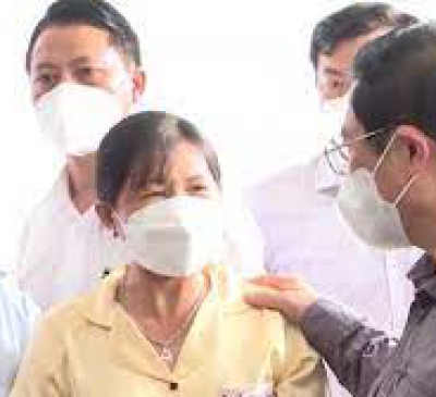 Thủ tướng Chính phủ thăm hỏi người dân khu tái định cư dự án Cảng hàng không quốc tế Long Thành